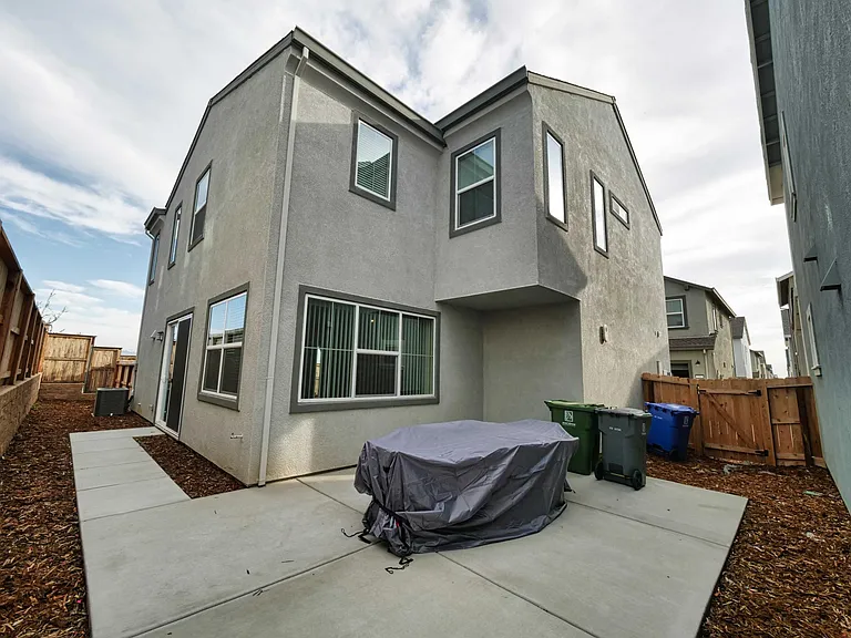 3200 Sunny Gate Ln — Photo 24