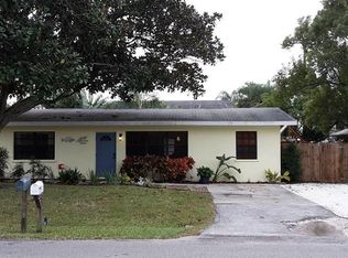 527 45th Street Ct W, Palmetto, FL 34221