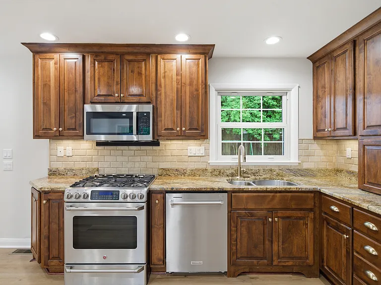 3520 Saint Edwards Dr — Photo 5