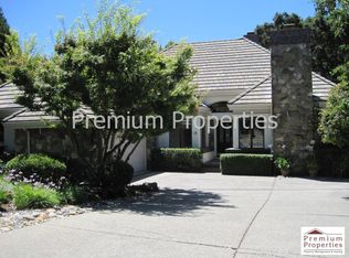 12 Harrington Rd, Moraga, CA 94556