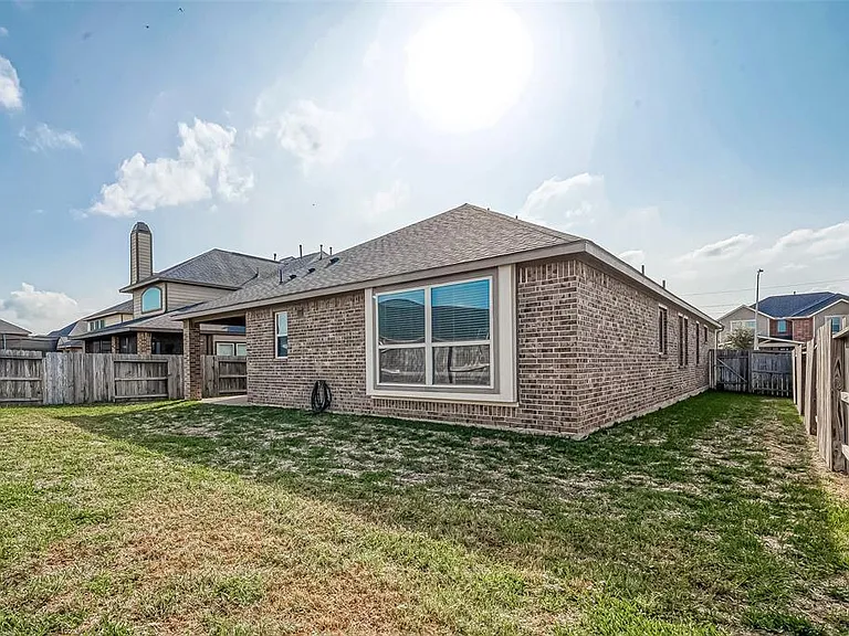 1711 Dominion Heights Ln — Photo 38