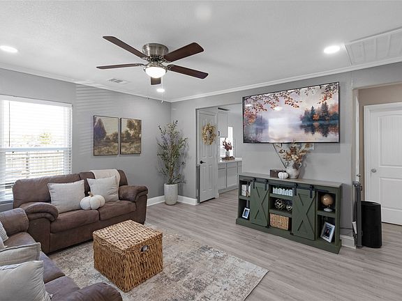 5th image of 1601 Andrew Ave