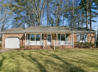 448 Dunmore Dr, Newport News, VA 23602