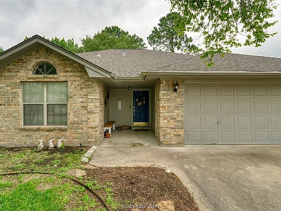 4th image of 1413 Pecan Grove Ct