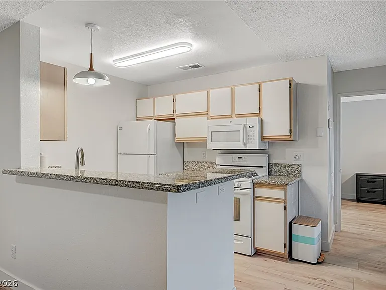 2200 Fort Apache Rd #1064 — Photo 7
