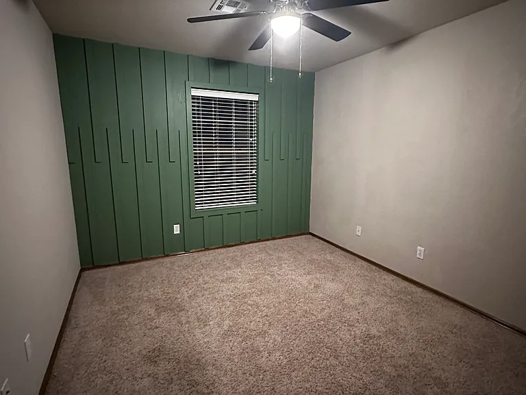 528 Madeline Ln — Photo 14