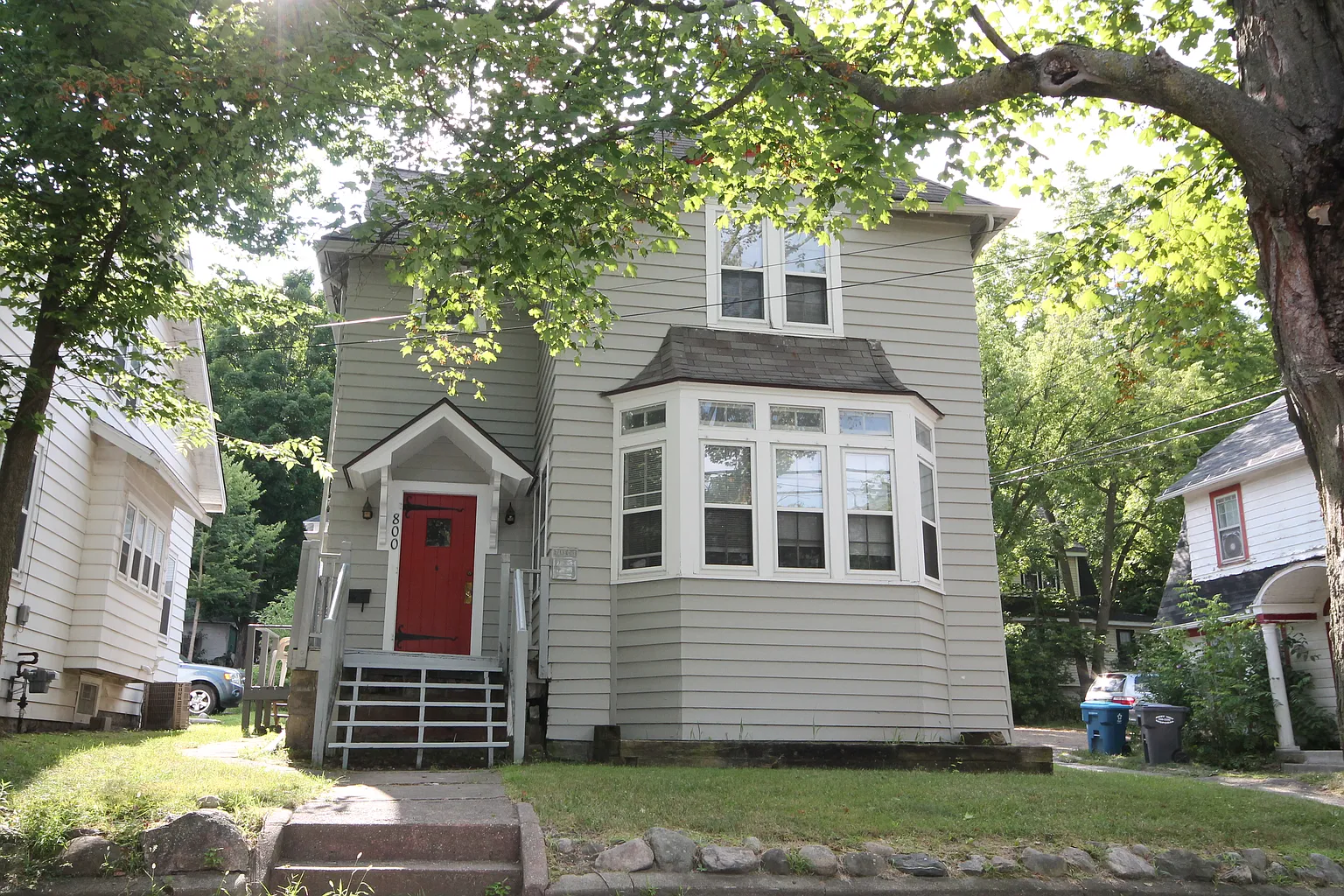 800 Davis St photo 1