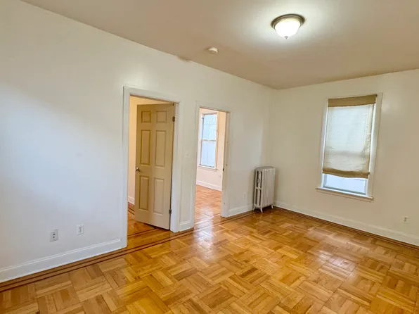 1531 W 10th St Floor 2, Brooklyn, NY 11204