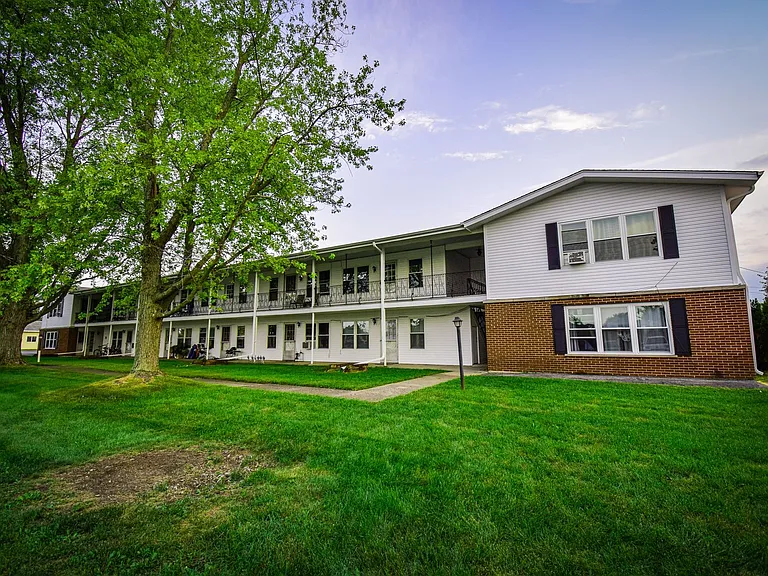 575 Berry Ave #2B — Photo 8