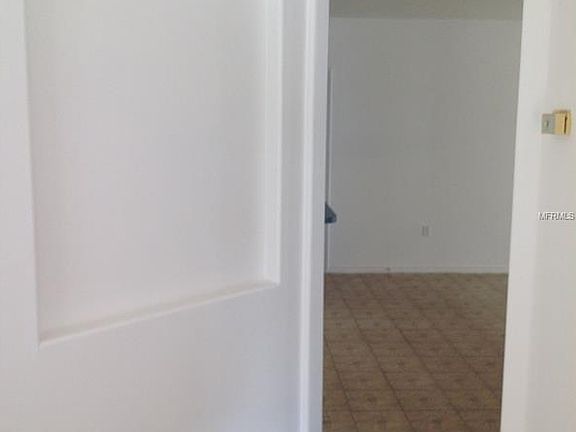 4th image of 1833 Sir Lancelot Cir