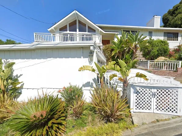 44 Dorian Way, San Rafael, CA 94901