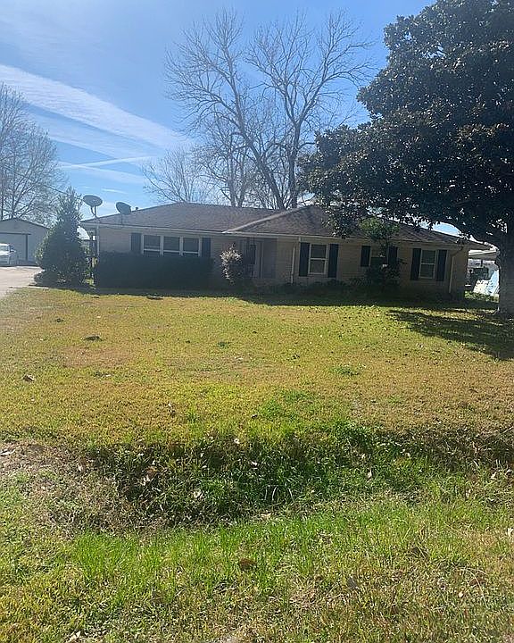 1st image of 10235 Phelan Blvd