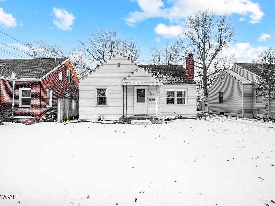 1st image of 657 W Grand Ave