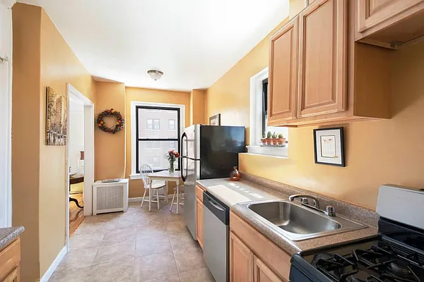 Sold by Town Residential | media 3