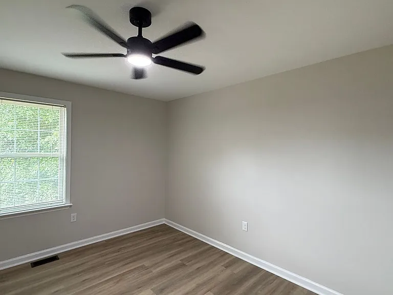 10100 Bellevue Ct — Photo 9