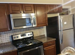 649 Vester Pl, Sinking Spring, PA 19608