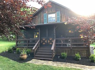 4 Lee St, Staunton, VA 24401