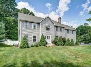 60 Knapp St, Monroe, CT 06468