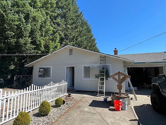 3rd image of 11250 Old Highway 99 SE Unit A