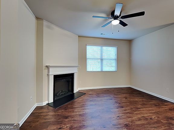 3rd image of 3171 Lilac Creek Trl