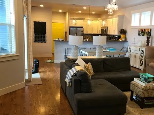 3102 Summer View Ln, Bozeman, MT 59715