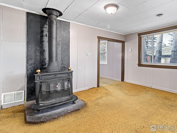 4th image of 609 Birch Ave