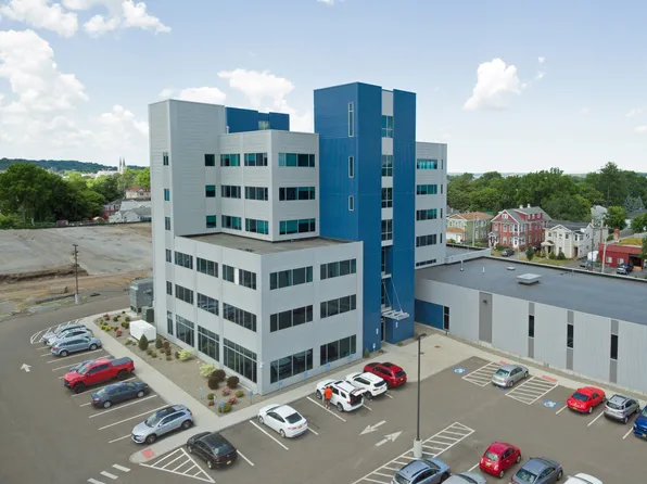 101 Richmond Ave APT 611, Syracuse, NY 13204