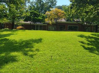 28 Bellerive Acres, Saint Louis, MO 63121