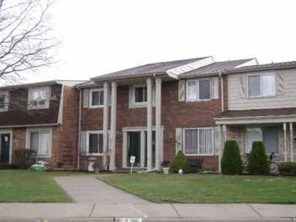 38150 Jamestown Dr, Sterling Heights, MI 48312