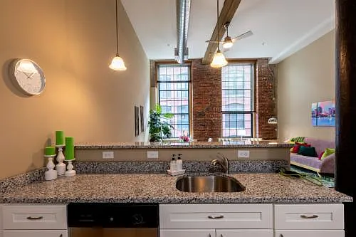 Pacific Mill Lofts — Photo 4