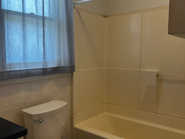 906 Lincoln Ave, Olyphant, PA 18447