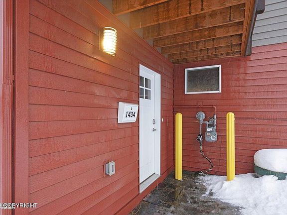 2nd image of 1434 I St