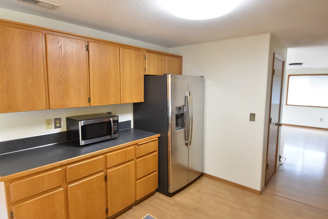 3 bed, 1521 sqft, $2,495 — Photo 3