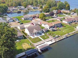 68397 George Smith Ct, Edwardsburg, MI 49112