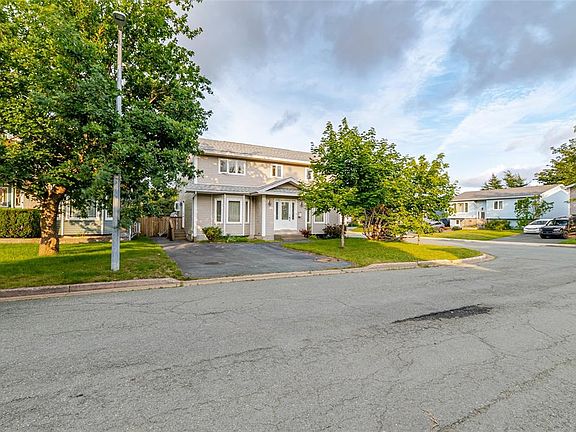 2nd image of 1 Rideau Place