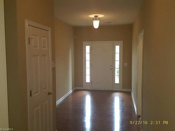 3rd image of 4112 Pepperbush Dr