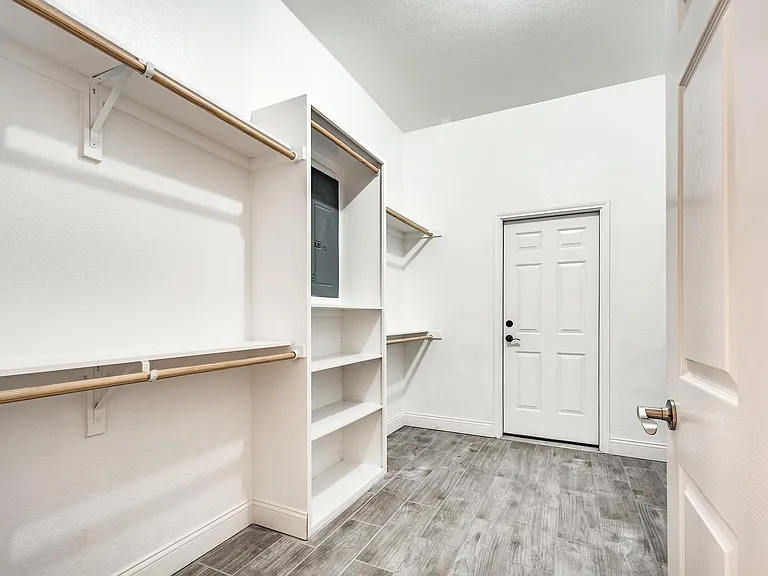 4950 US Highway 190 W — Photo 10