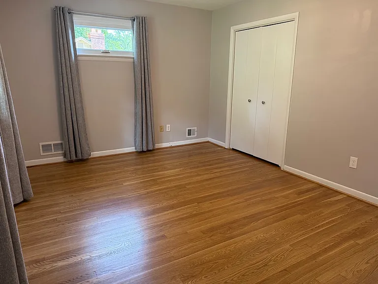 1800 Courtland Rd — Photo 35
