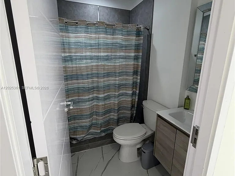954 NW 8th St #5 — Photo 6