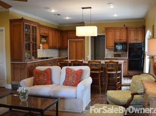 106 Llansfair Dr, Lafayette, LA 70503