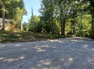 1137 High Rock Rd, Stanton, KY 40380