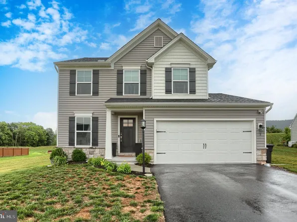 3 Clarksfield Dr, Duncannon, PA 17020