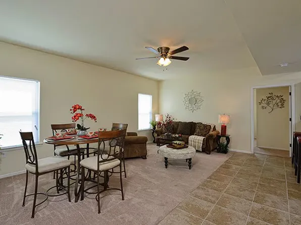 5817 Lawndale Dr, El Paso, TX 79912