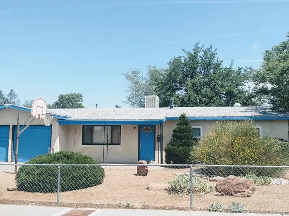 6105 Kingston Ave NE, Albuquerque, NM 87109