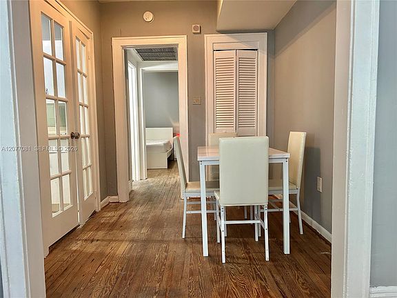 5th image of 536 14th St APT 107