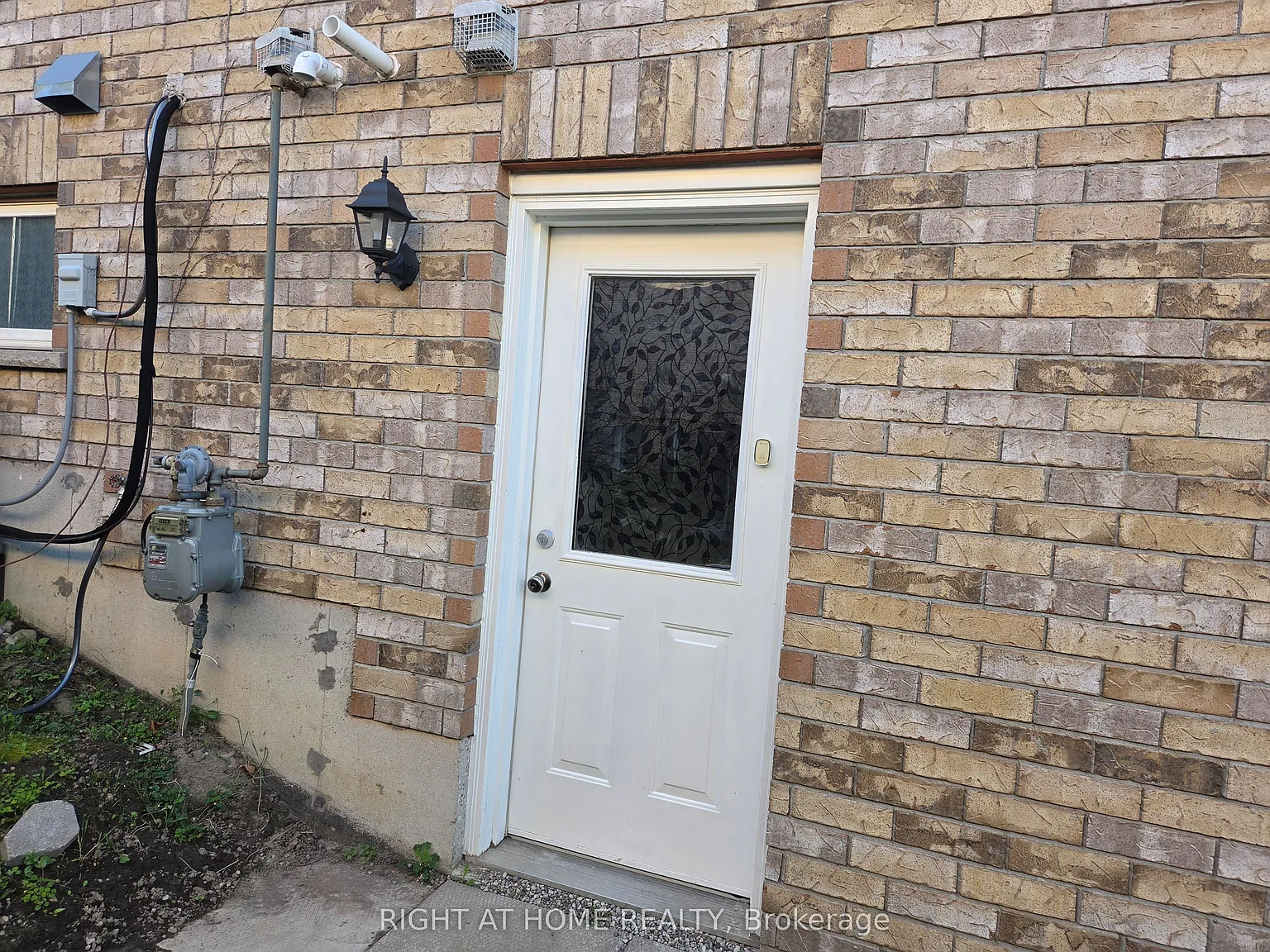 1 bed, $1,590 — Photo 4