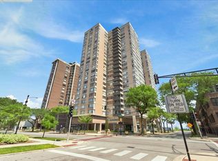 6301 N Sheridan Rd APT 3D, Chicago, IL 60660