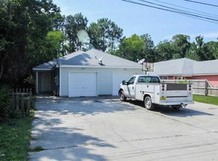 567 N Lakeshore Dr, Panama City, FL 32413