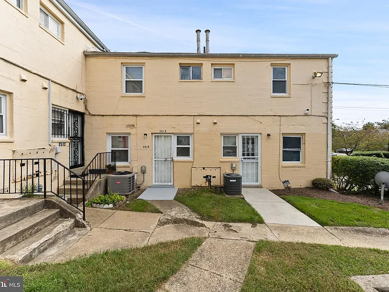 2510 Iverson St — Photo 16