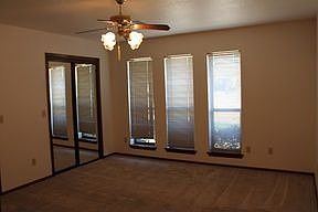 5th image of 1128 SW 118th Pl